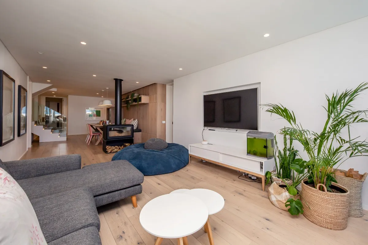 property_257c5c5a-62be-4aed-afd9-fe3e0f473943_14