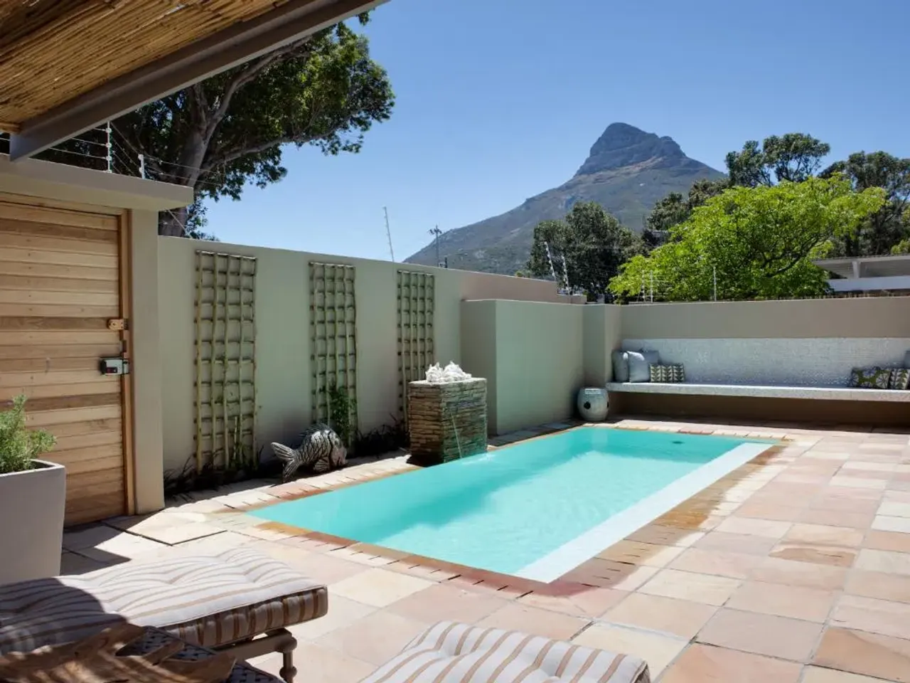 Camps Bay Sea Breeze in Camps Bay