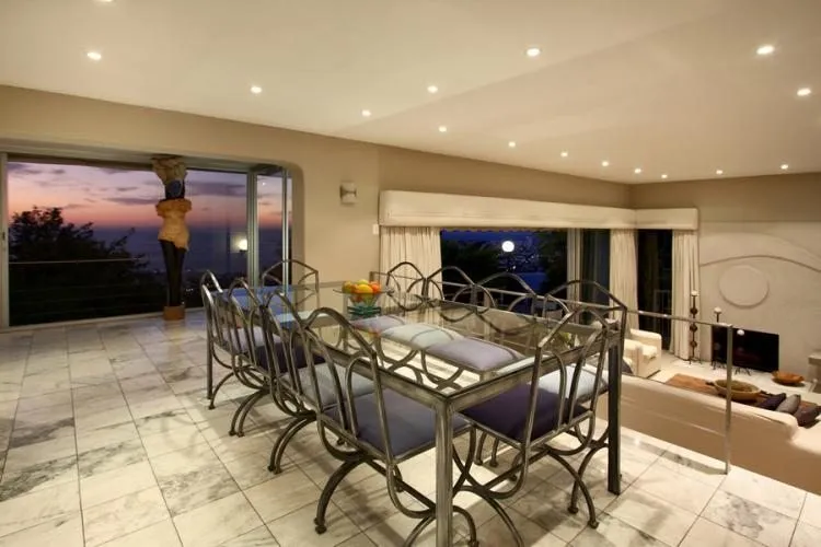 property_25e2931d-f509-43e3-8459-772844989f41_9