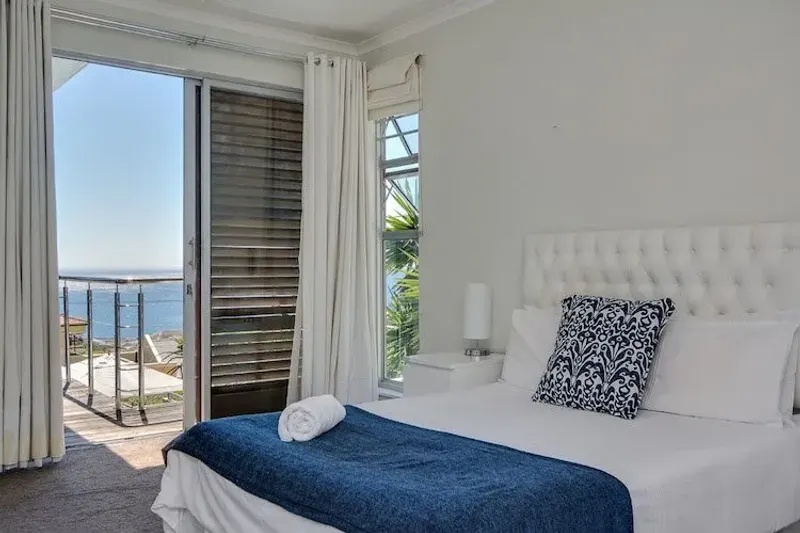 Finchley 2 in Camps Bay – photo 13