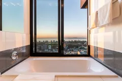 Emblematic View in Green Point – photo 33 thumbnail