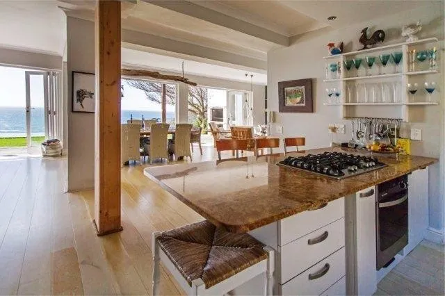 property_261de747-8028-4ee7-a1f7-ff746b69839d_2