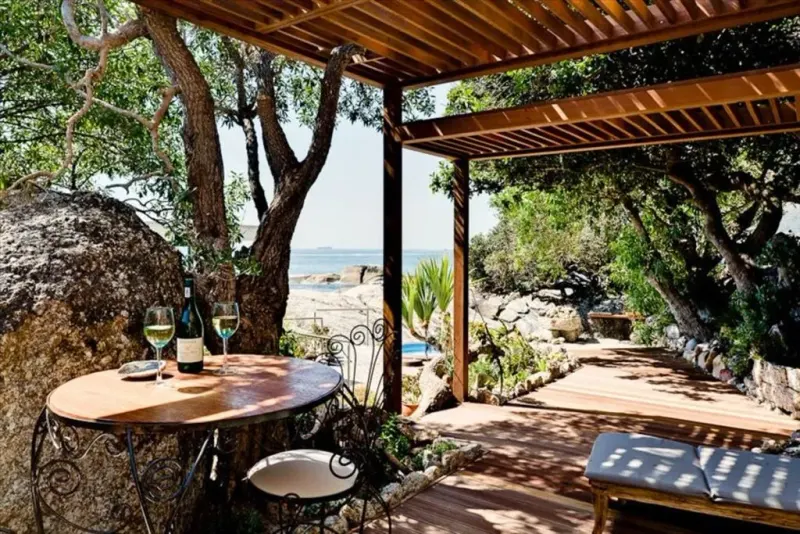 Beta Beach Bungalow in Bakoven – photo 9
