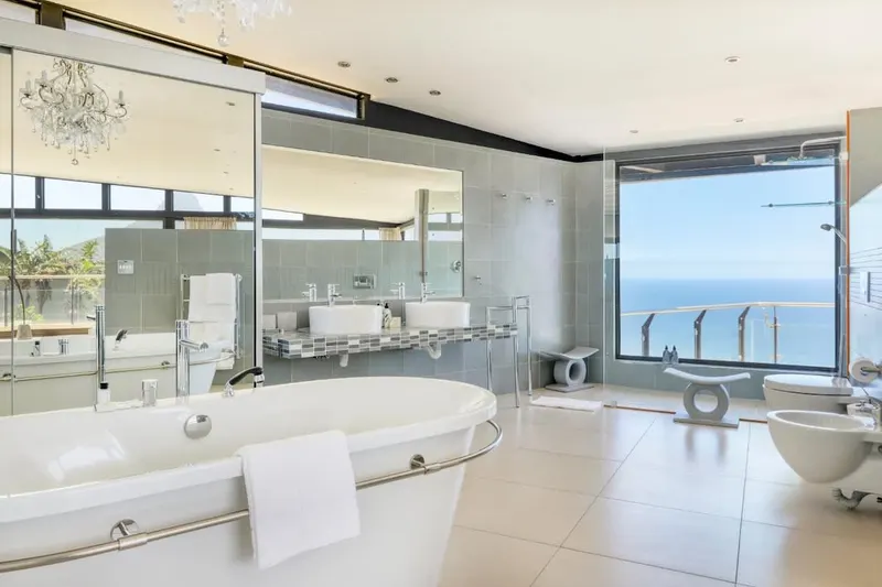 Villa Sol Camps Bay in Bakoven – photo 23
