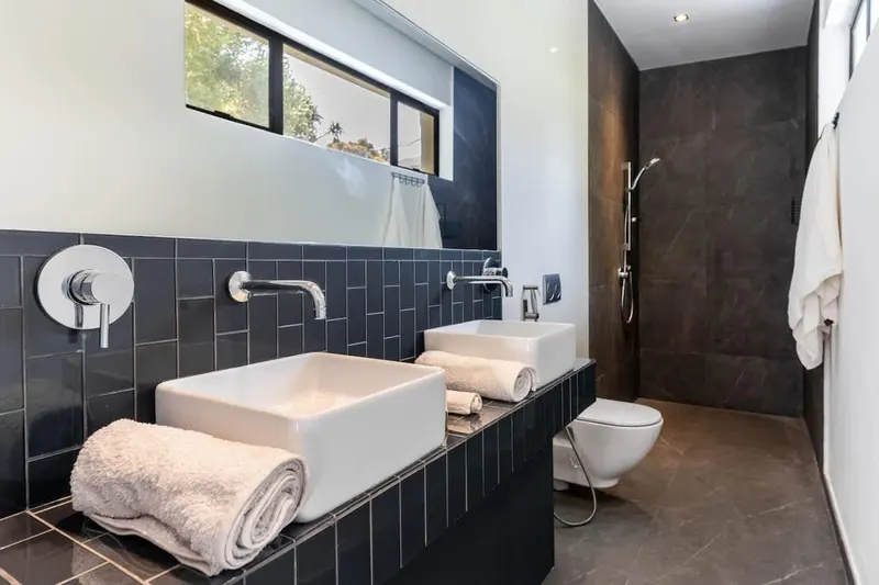View Talay Apartment in Camps Bay – photo 23