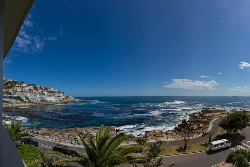 Sea Breeze Apartment in Bantry Bay – photo 4
