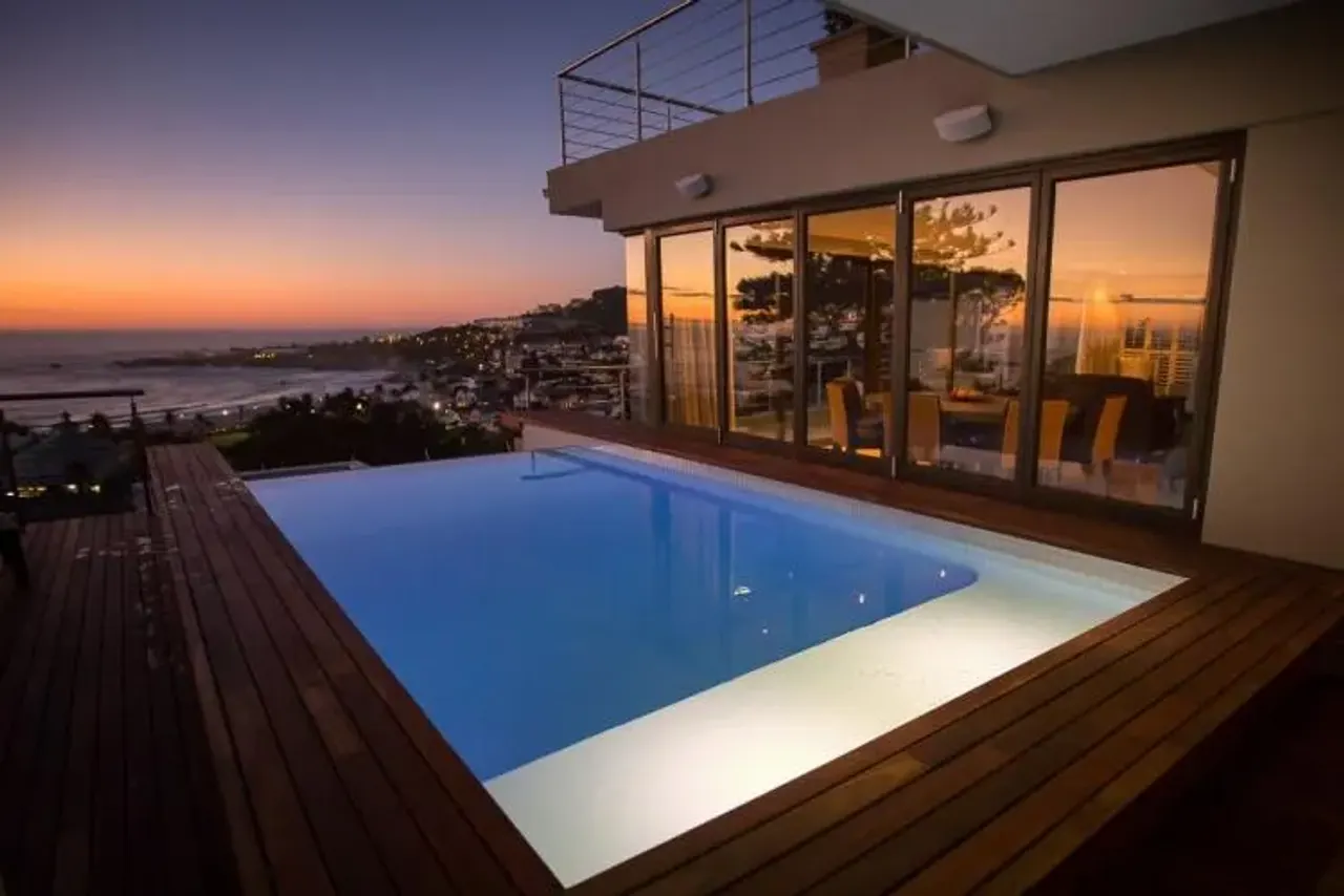 Elegance Villa in Camps Bay
