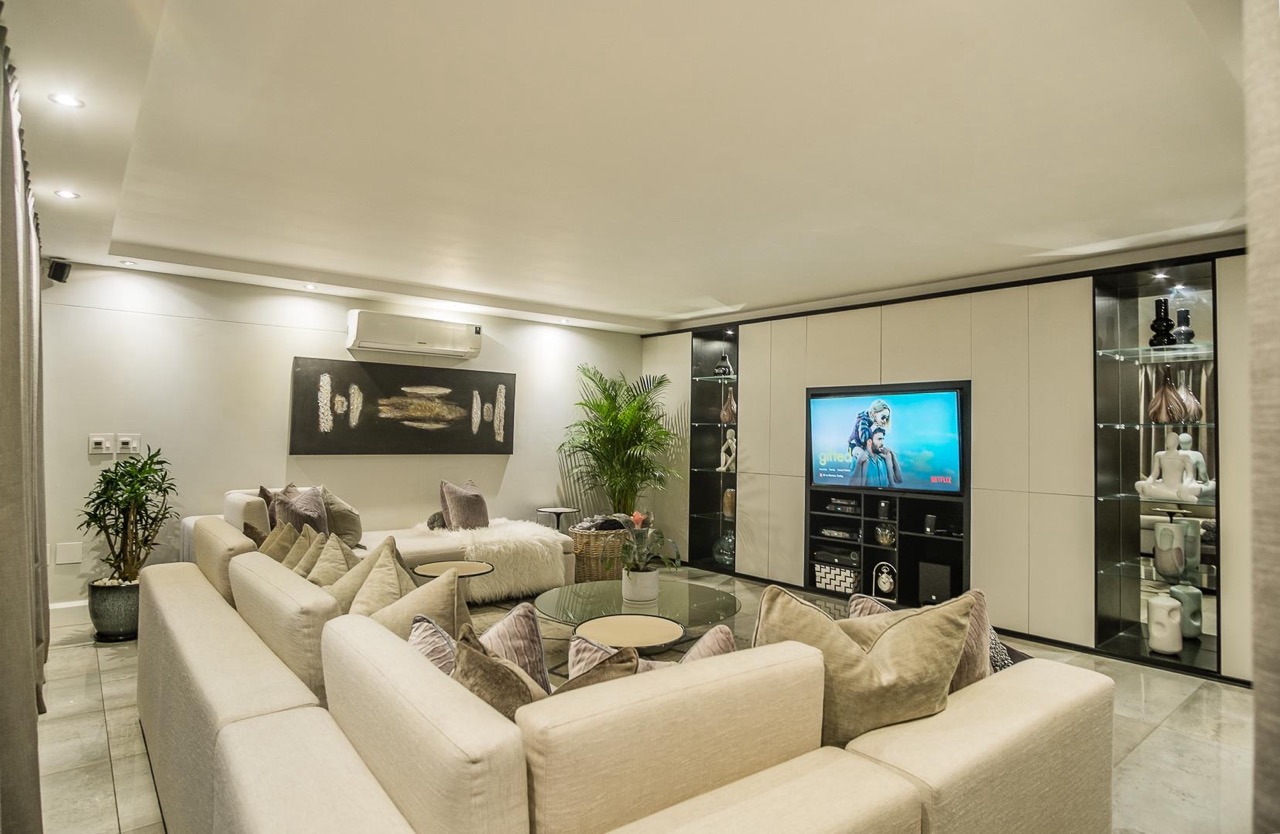 property_2768387c-58c2-4321-b19a-02d7792328c6_11