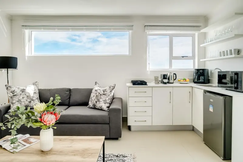 Sanctuary Cove in Camps bay – photo 6