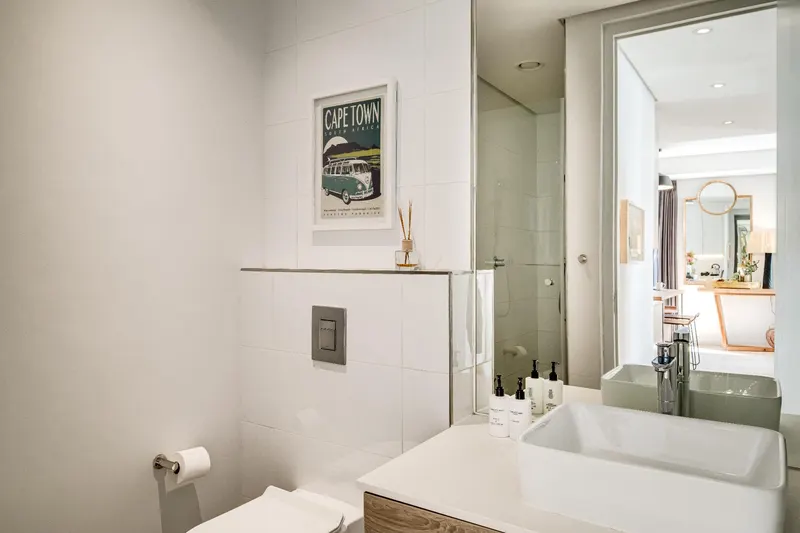 304 on N in Green point – photo 18