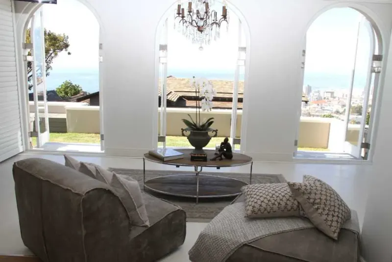 Kloof Road Villa in Bantry Bay – photo 14