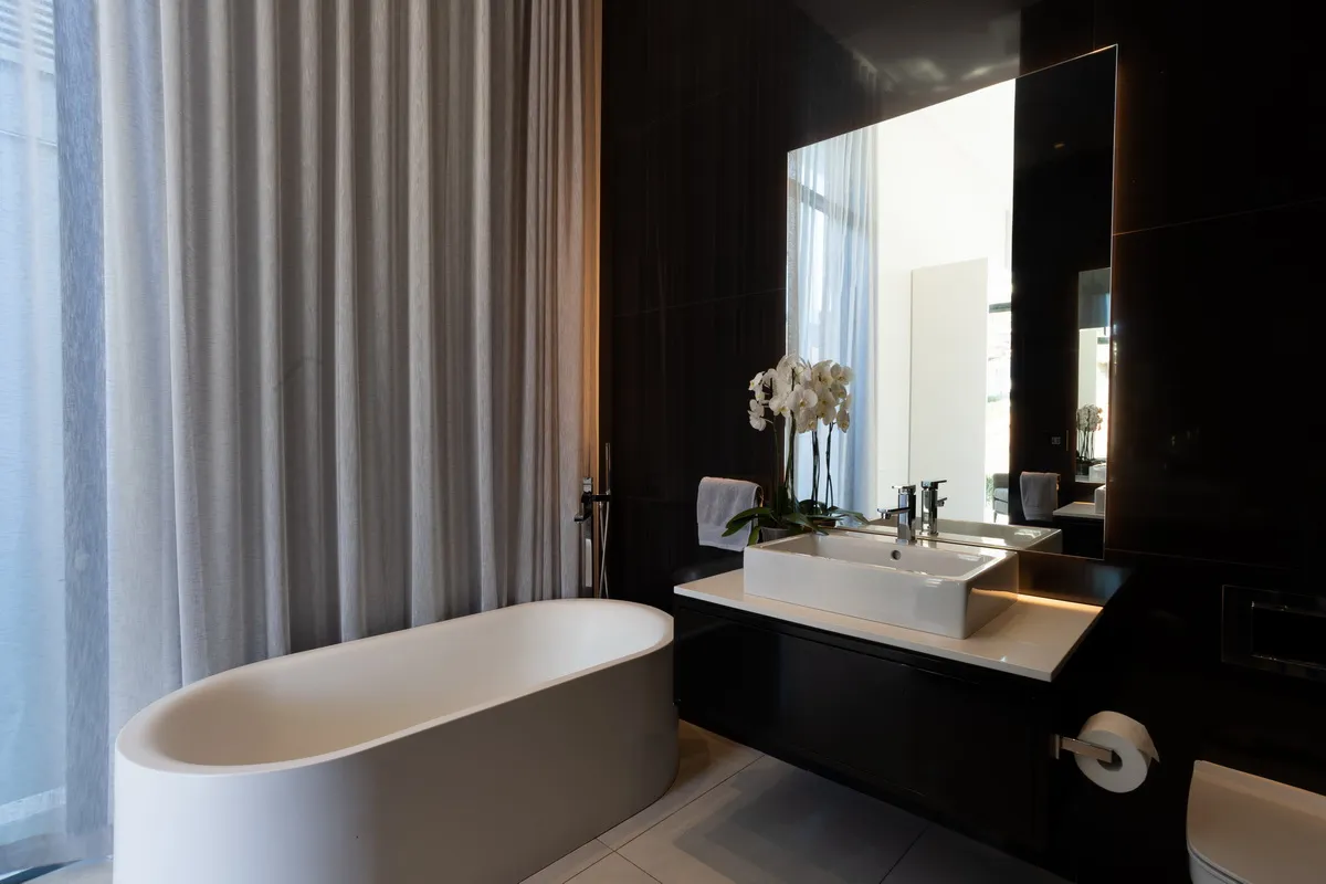 property_2864a758-f26b-4fa2-a5d6-08b9936c4a78_5