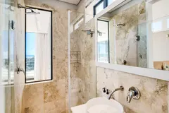 17 Geneva Drive in Camps Bay – photo 27 thumbnail