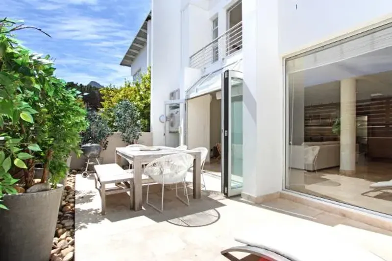 Dunkeld in Camps Bay – photo 17
