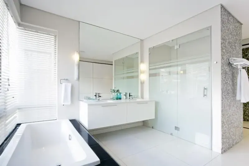 Lincoln Road Villa 4 Bed in Camps Bay – photo 15