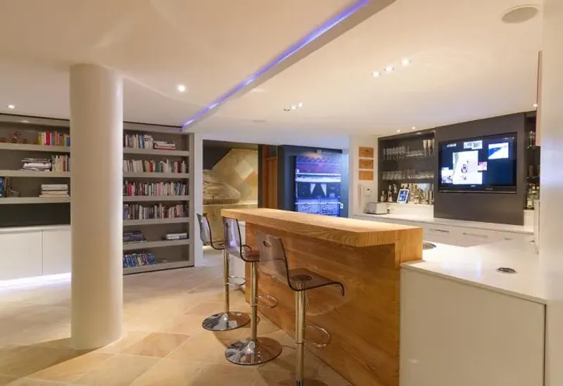Upper Camps Bay Villa in Bakoven – photo 11