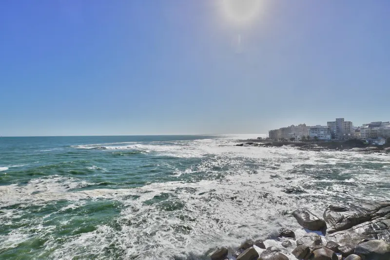 Victoria Point  in Bantry Bay – photo 1