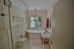 The Glen Villa in Gardens – photo 21 thumbnail