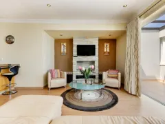 Berkely Place in Camps Bay – photo 12 thumbnail
