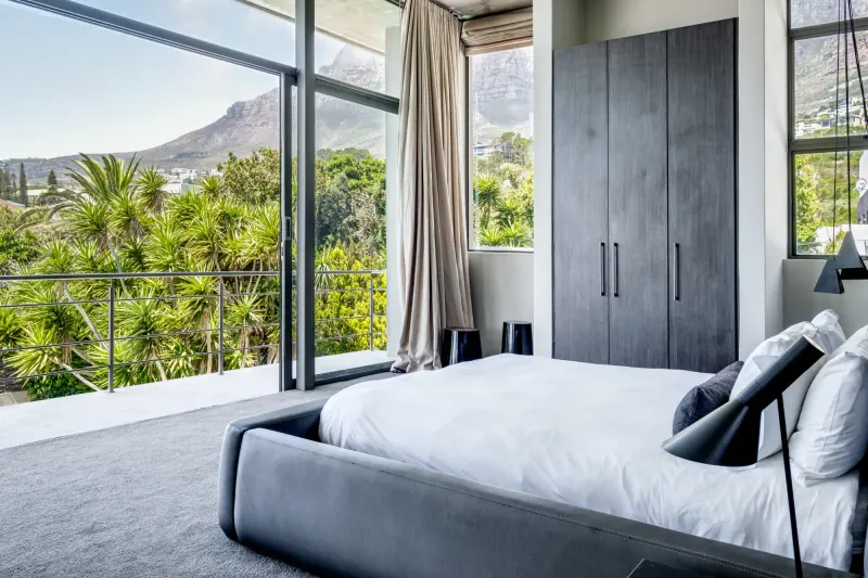 Hove Villa in Camps Bay – photo 7