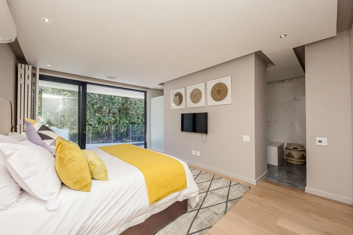property_2aa8ad0e-cffc-4c84-9eb5-03256236e5ee_18