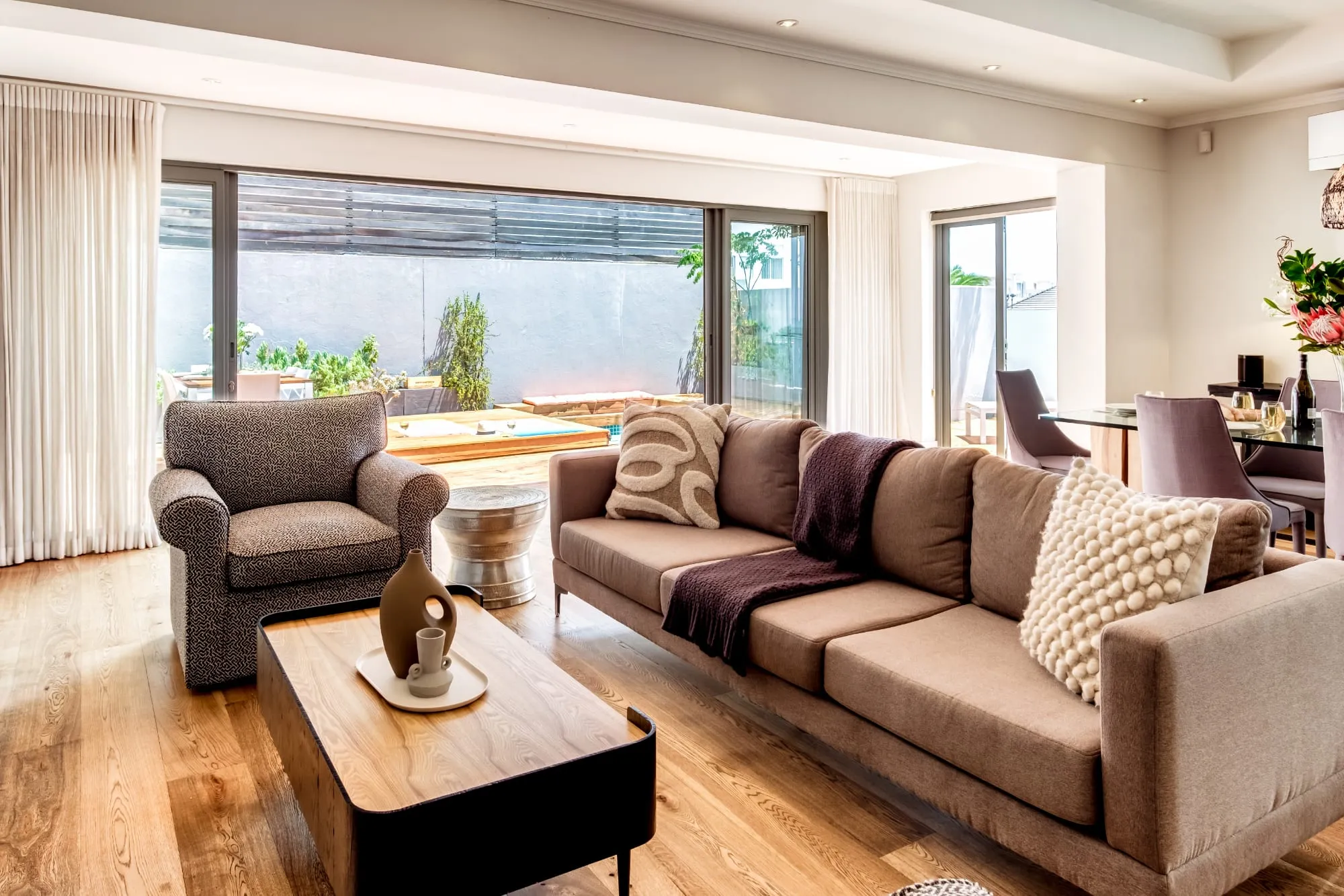 property_2aaa5367-8aa1-4fc4-8758-3698b97dd7bd_3