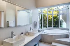 Villa Sevara in Camps Bay – photo 22 thumbnail
