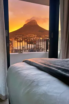 YORK 3 PEAK (G539) in Cape Town City Centre – photo 17 thumbnail