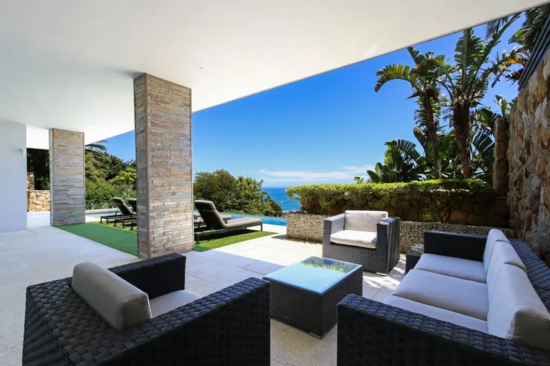Medburn Luxury Villa in Camps Bay – photo 13