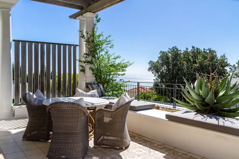 Villa Alamo  in Camps Bay – photo 28