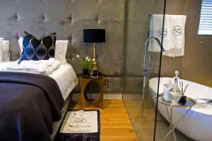 Bantry Luxe Apartment 2 in Bantry Bay – photo 18 thumbnail