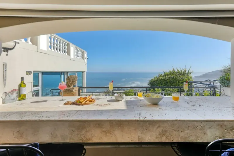 Ocean View Oasis - Camps Bay Loft with pool