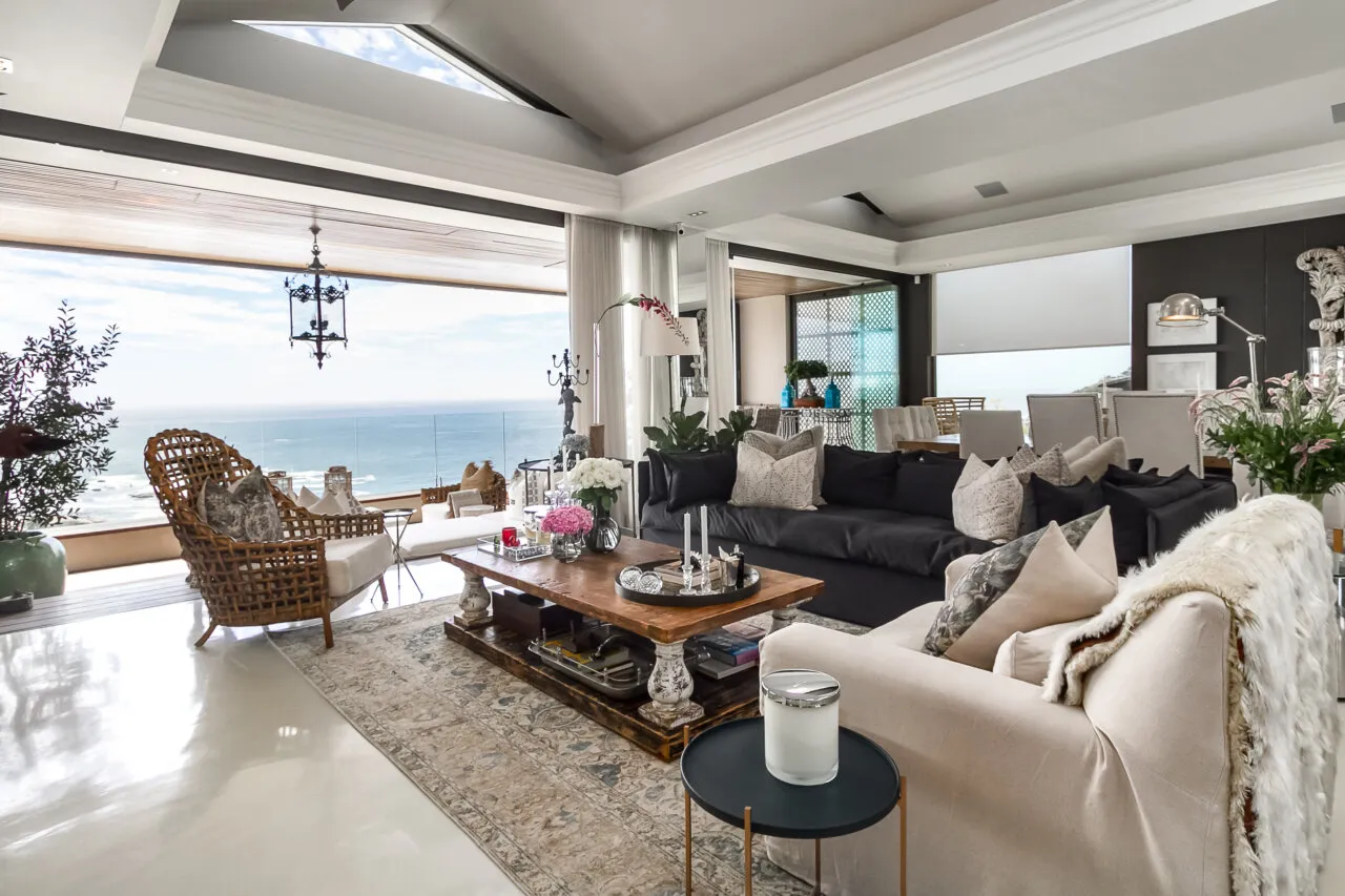 property_2ce83325-ae3d-42e8-92d1-c02ba477c8ca_9