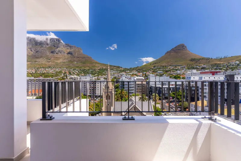 YORK 3 PEAK (G539) in Cape Town City Centre – photo 5