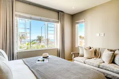 Tidescape in Camps bay – photo 20 thumbnail