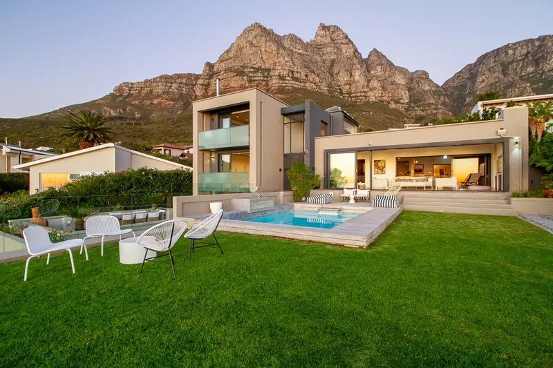 Villa Luna in Camps Bay – photo 1