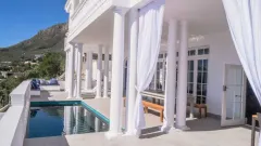 Camps Bay Views in Bakoven – photo 2 thumbnail