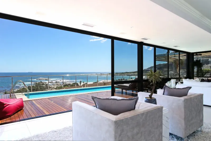 Camps Bay Drive Villa in Camps Bay – photo 9