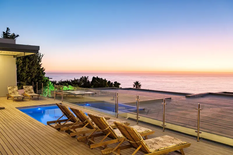Spindrift in Camps Bay – photo 38