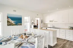 Villa Santorini in Hout Bay – photo 17 thumbnail