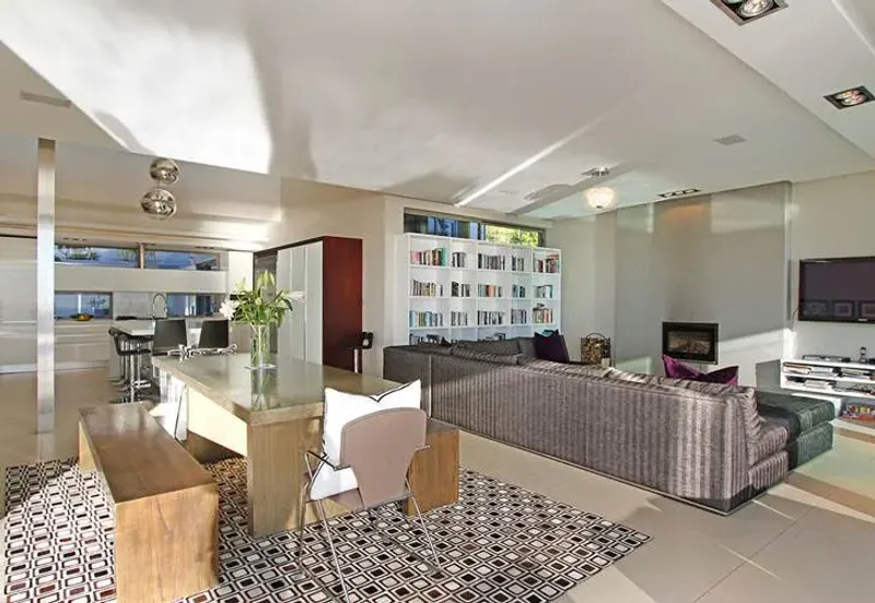 16 Woodford Villa in Camps Bay – photo 8