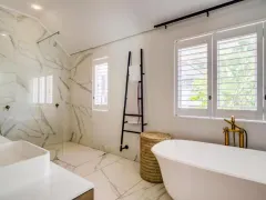 Oranjezicht Home in Oranjezicht – photo 3 thumbnail