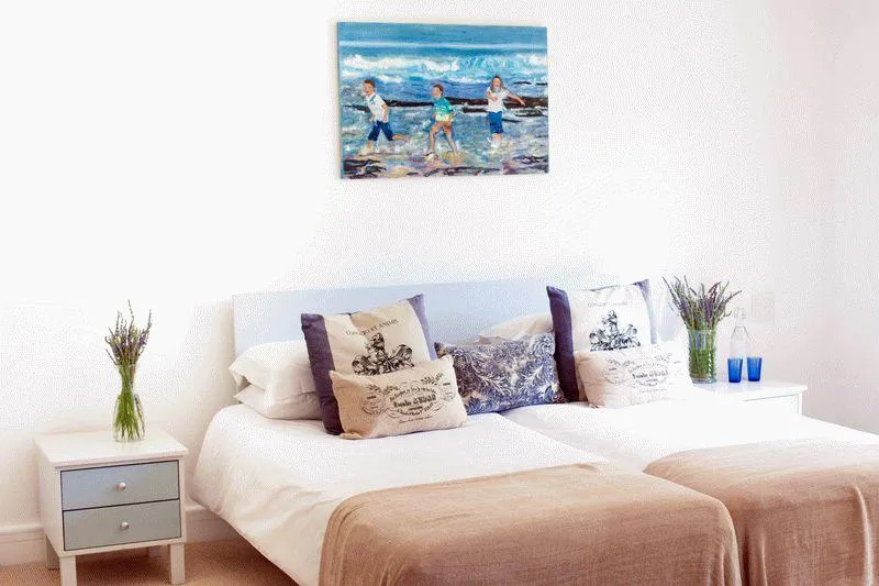 property_2ec3feaf-fd21-4d85-a42d-ce305978f4fa_9