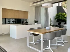 Epic Loft 3 Bedroom in Camps Bay – photo 9 thumbnail