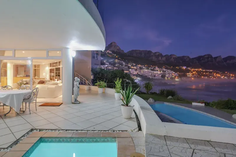Cap De Afrique in Camps Bay – photo 20