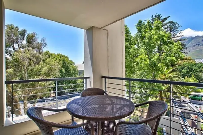 201 Orangerie Apartment in Gardens – photo 12