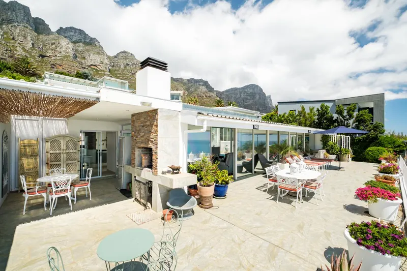 The Sanctuary in Camps Bay – photo 34
