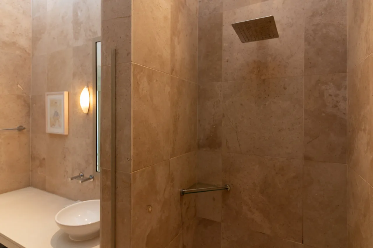 property_3047e971-3d6f-41e4-be42-b3bae23d2034_38