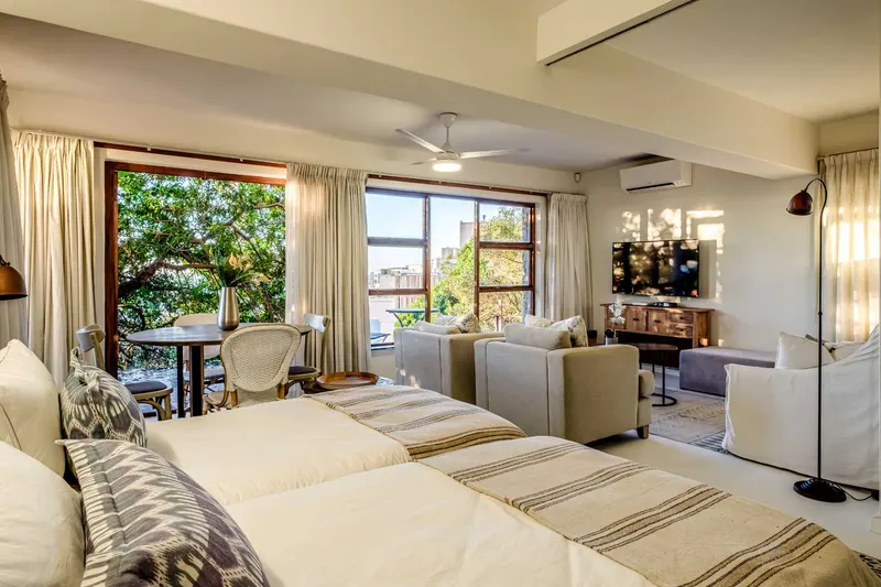 Rock Retreat in Camps bay – photo 10