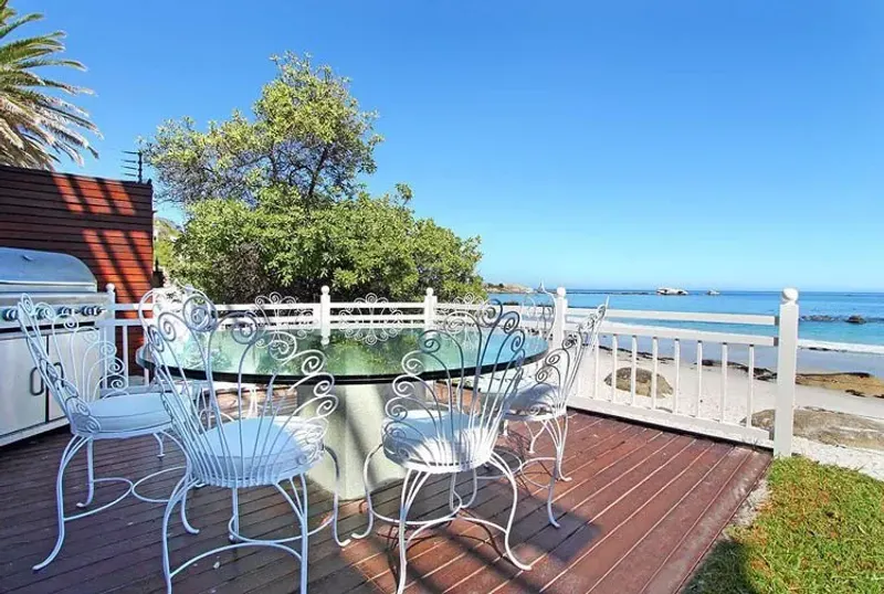 Ivory Sands Bungalow in Clifton – photo 11